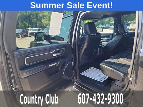 Used 2025 RAM 1500 Laramie AWD/4WD image 22