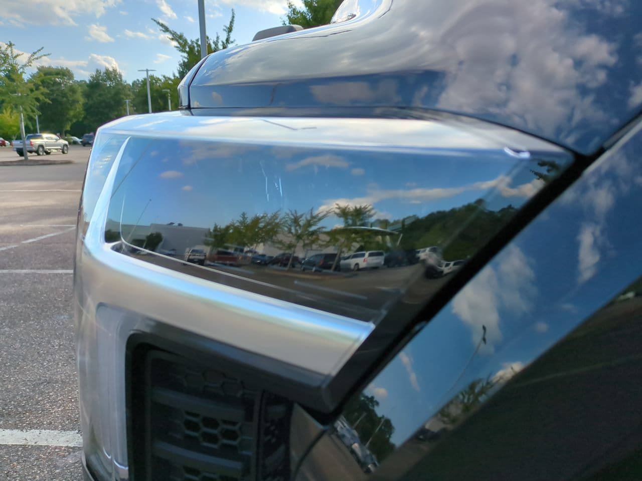 Used 2025 Toyota Tundra SR5 w/ SR5 Premium Package AWD/4WD image 10
