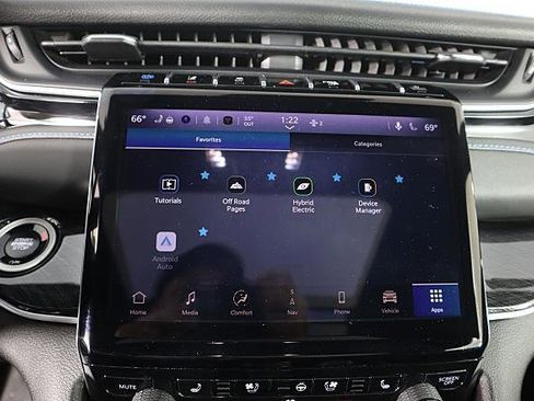 Used 2024 Jeep Grand Cherokee Trailhawk w/ Luxury Tech Group III image 39