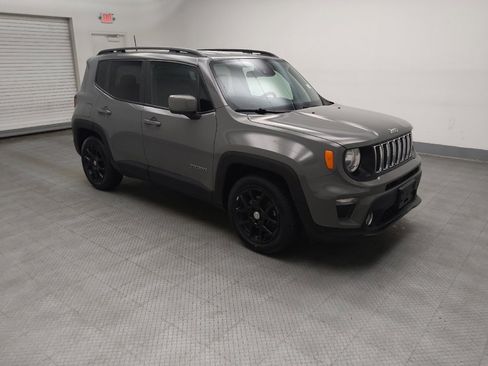 Used 2021 Jeep Renegade Latitude FWD image 11