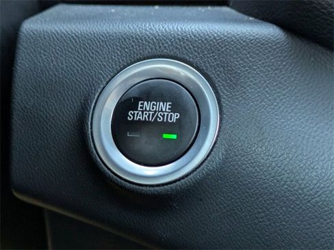 Used 2023 GMC Terrain SLT image 30