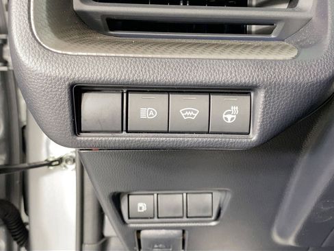 Used 2025 Toyota Prius XLE image 18