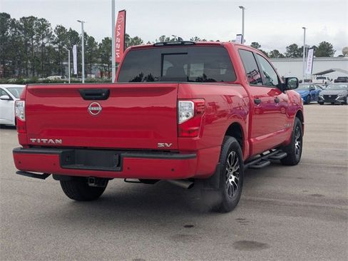 Used 2023 Nissan Titan SV w/ SV Convenience Package image 3