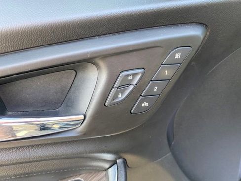 Used 2020 Chevrolet Malibu Premier FWD image 15