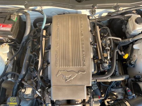 Used 2009 Ford Mustang GT Premium RWD image 26