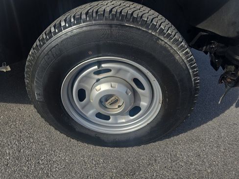 Used 2014 Ford F250 XL w/ Power Equipment Group image 21