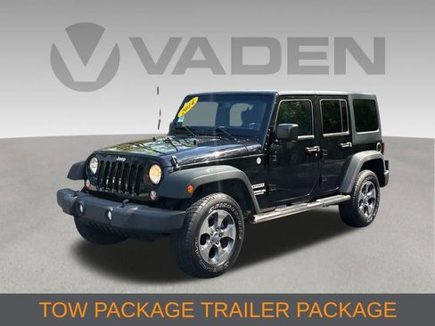 Used 2014 Jeep Wrangler Unlimited Sport w/ Quick Order Package 24S AWD/4WD image 3