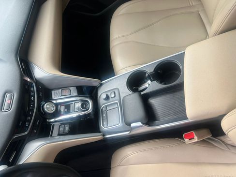 Used 2023 Acura TLX FWD image 14