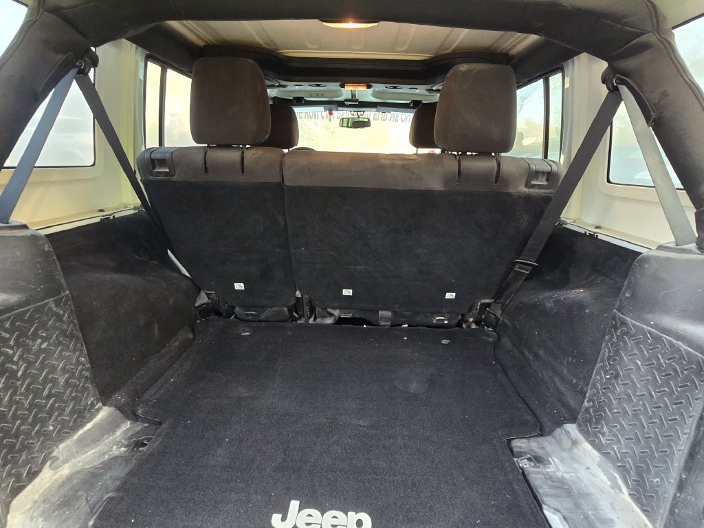 Used 2015 Jeep Wrangler Unlimited Sport w/ Quick Order Package 24S AWD/4WD image 25