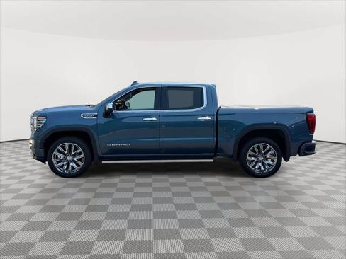 Used 2025 GMC Sierra 1500 Denali w/ Denali Reserve Package AWD/4WD image 4