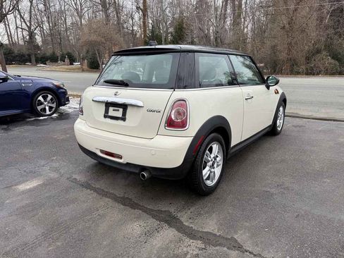 Used 2013 MINI Cooper Hardtop image 6