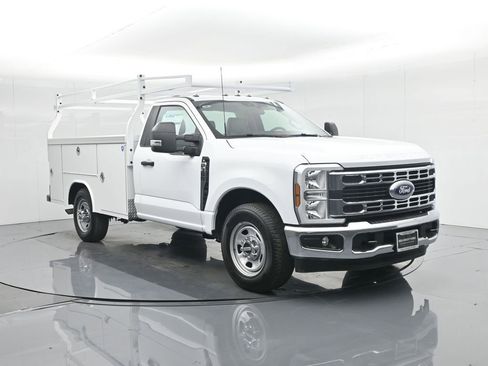 New 2025 Ford F350 XL w/ XL Chrome Package RWD image 56