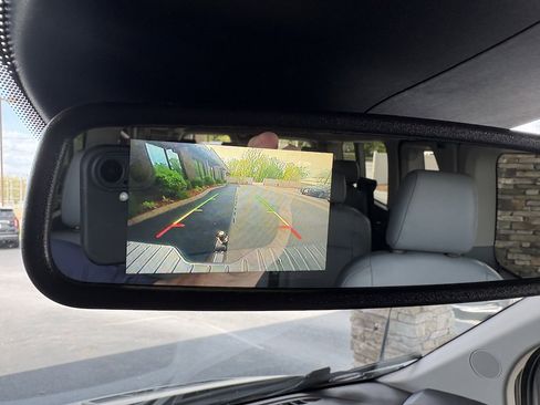 Used 2017 Ford Transit 350 XL image 16