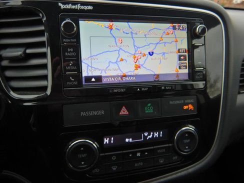 Used 2016 Mitsubishi Outlander GT image 7