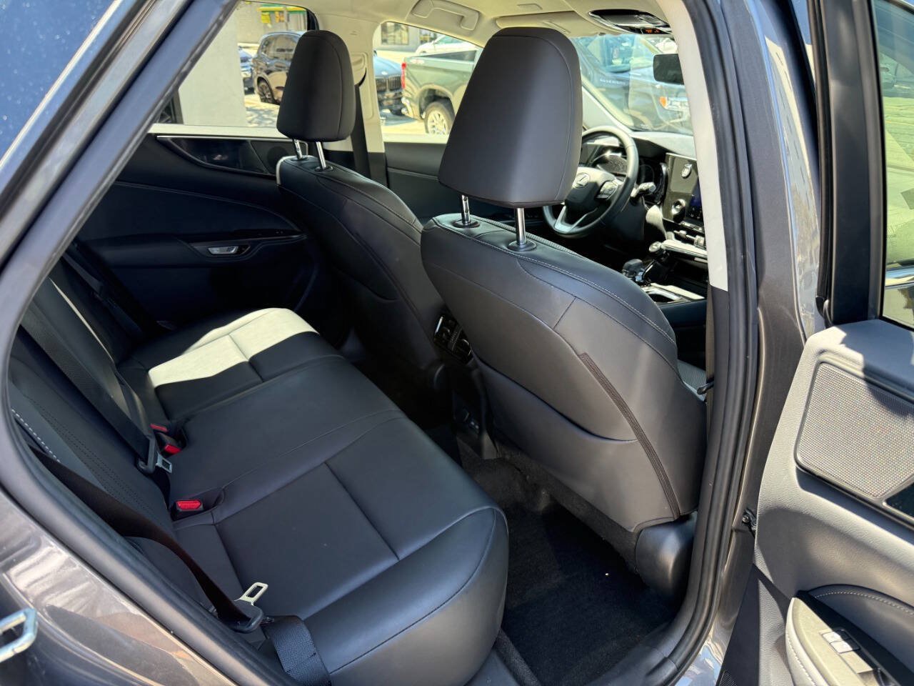 Used 2023 Lexus NX 250 FWD image 31