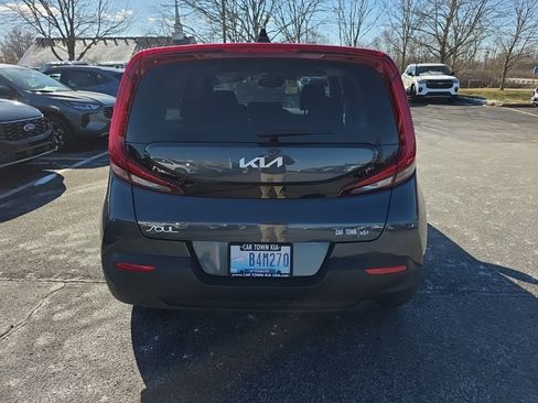 Used 2022 Kia Soul S image 7