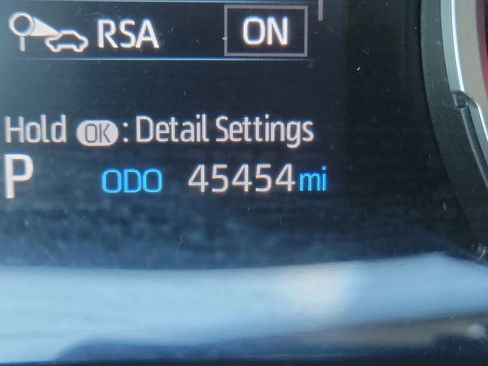 Used 2021 Toyota RAV4 XLE image 28