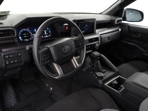 Used 2025 Toyota 4Runner TRD Off-Road image 23