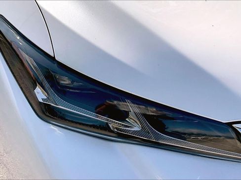 Used 2021 Toyota Avalon Limited w/ Advanced Safety Package FWD image 28