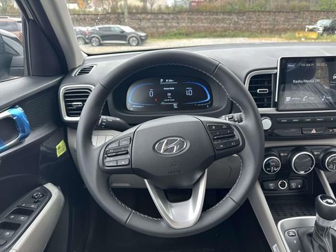 New 2026 Hyundai Venue SEL FWD image 9