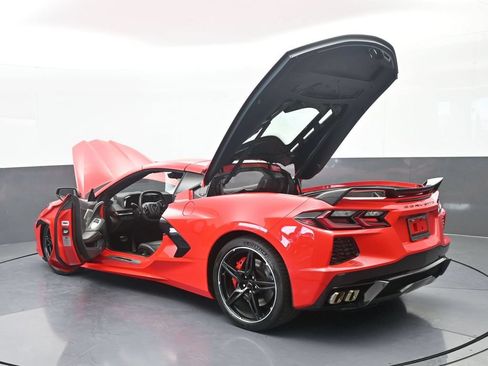 Used 2020 Chevrolet Corvette Stingray Preferred Cpe w/ 2LT Preferred Equipment Group RWD image 71