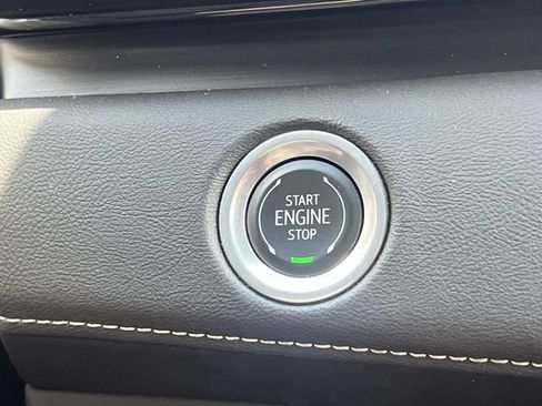 Certified 2024 Cadillac Escalade Luxury AWD/4WD image 27