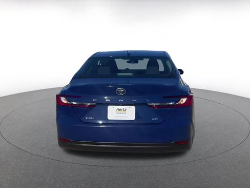 Used 2025 Toyota Camry LE image 11