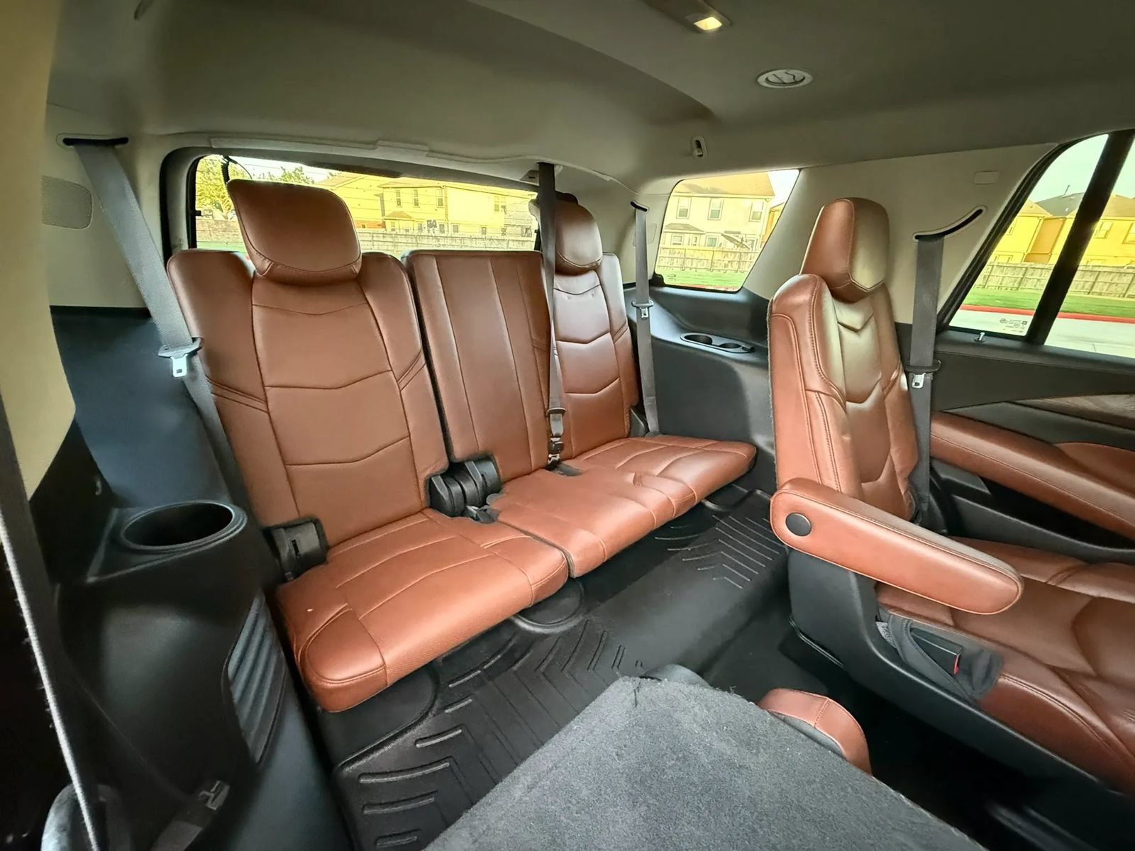 Used 2016 Cadillac Escalade Luxury AWD/4WD image 20