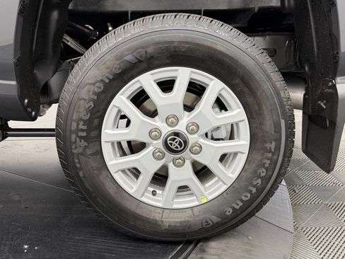 Used 2026 Toyota Tacoma SR5 AWD/4WD image 16