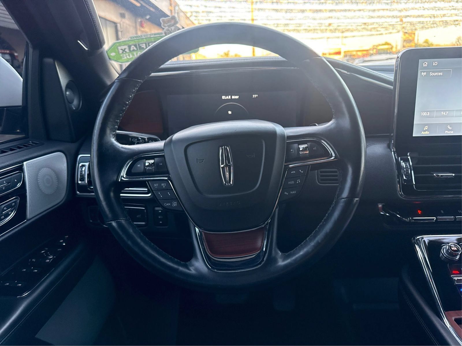 Used 2021 Lincoln Navigator Reserve AWD/4WD image 17