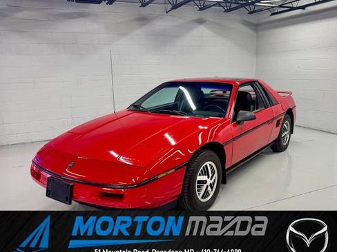 Used 1988 Pontiac Fiero image 1