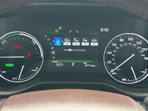 Used 2023 Toyota Sienna Platinum FWD image 34