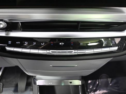 New 2026 Cadillac Lyriq Luxury w/ LPO, Floor Liner Package AWD/4WD image 30