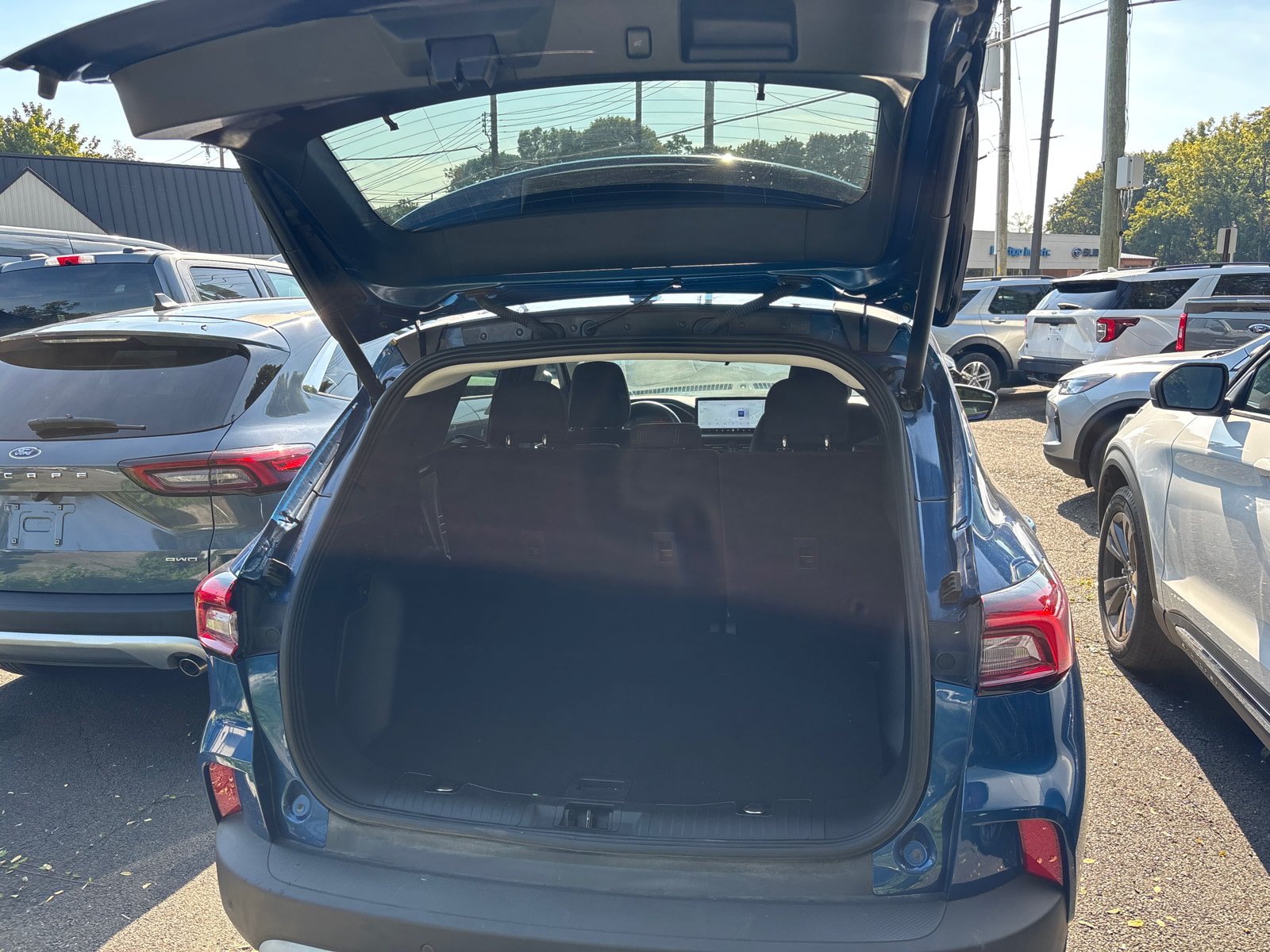Used 2023 Ford Escape Active w/ Tech Pack #1 AWD/4WD image 7