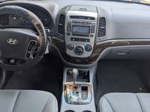 Used 2010 Hyundai Santa Fe GLS image 23