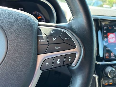 Used 2021 Jeep Grand Cherokee Limited w/ Quick Order Package 28K 80th RWD image 24