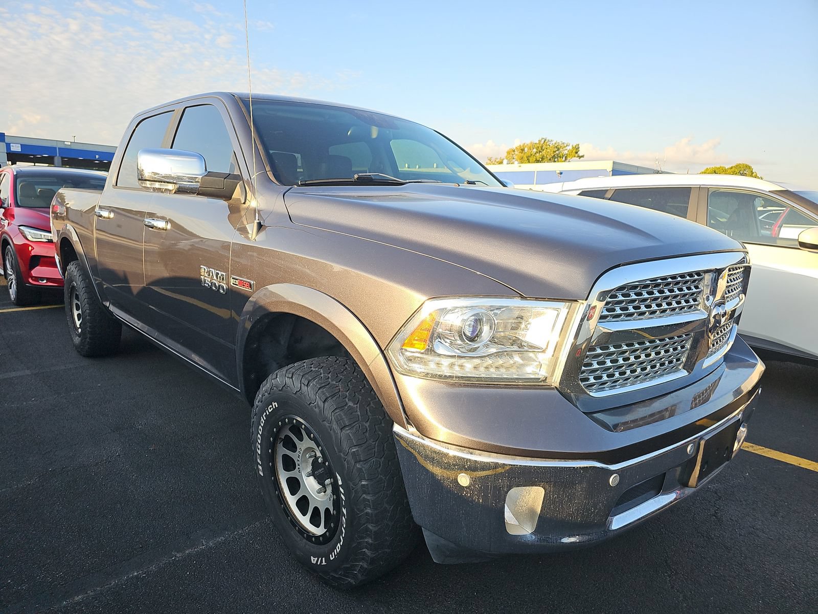 Used 2018 RAM 1500 Laramie w/ Convenience Group AWD/4WD image 4