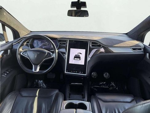 Used 2016 Tesla Model X 90D image 15