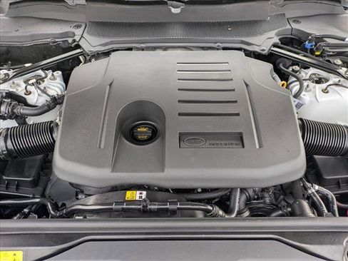 New 2026 Land Rover Discovery Limited Edition image 18