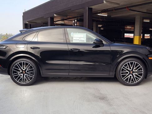 New 2026 Porsche Cayenne image 8