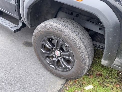 Used 2024 GMC Canyon Elevation w/ Convenience Package image 3