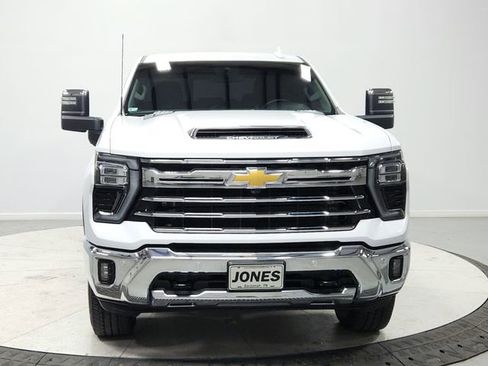 Used 2025 Chevrolet Silverado 2500 LTZ w/ LTZ Convenience Package image 2