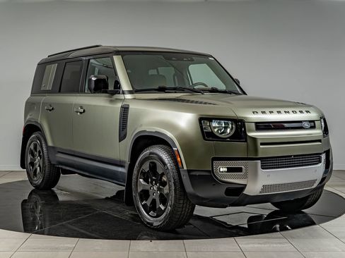 Used 2023 Land Rover Defender 110 S AWD/4WD image 3