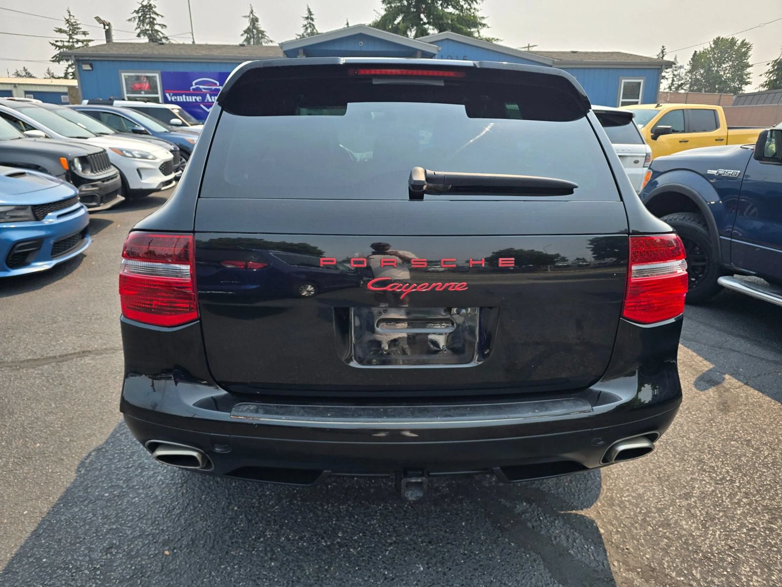 Used 2010 Porsche Cayenne AWD/4WD image 4