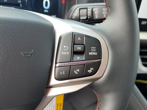 New 2026 Ford Explorer Active AWD/4WD image 23