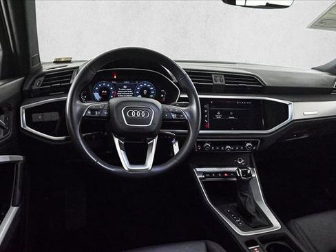 Used 2022 Audi Q3 2.0T Premium w/ Convenience Package image 19
