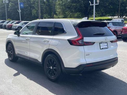 Used 2025 Honda CR-V EX-L image 5