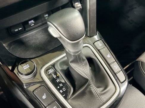 Certified 2024 Kia Seltos S image 17