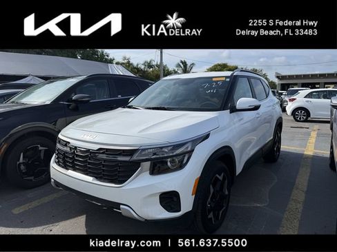 Certified 2024 Kia Seltos EX FWD image 9