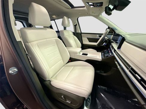 Used 2025 Hyundai Santa Fe Calligraphy FWD image 29